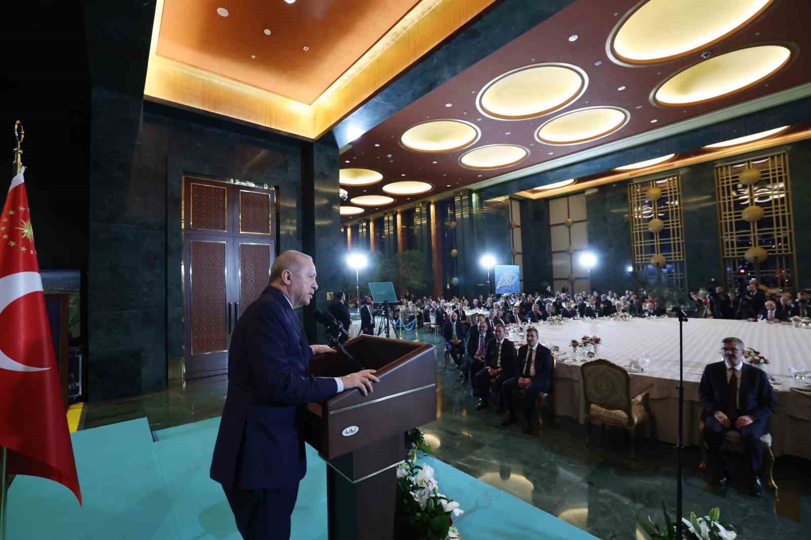 Cumhurbaşkanı Erdoğan: "İsrail; tamamen keyfi sebeplerle Mescid-i Aksa’yı 17 gündür Müslümanların ibadetine kapalı tutuyor" 4 cumhurbaskani erdogan israil tamamen keyfi sebeplerle mescid i aksayi 17 gundur muslumanlarin ibadetine kapali tutuyor IicrtHSz
