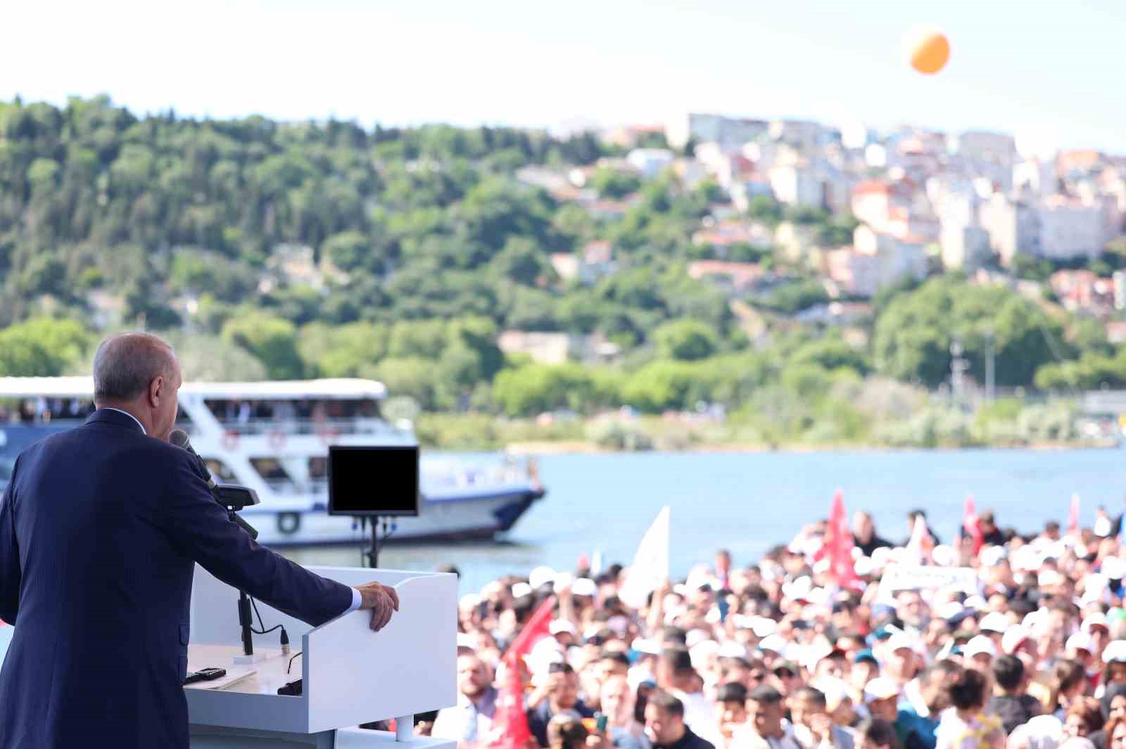 cumhurbaskani erdogan istanbulun fethi dunyanin gozbebegi bir sehirde karanligin aydinliga tebdilidir 1 E9QfKzXm