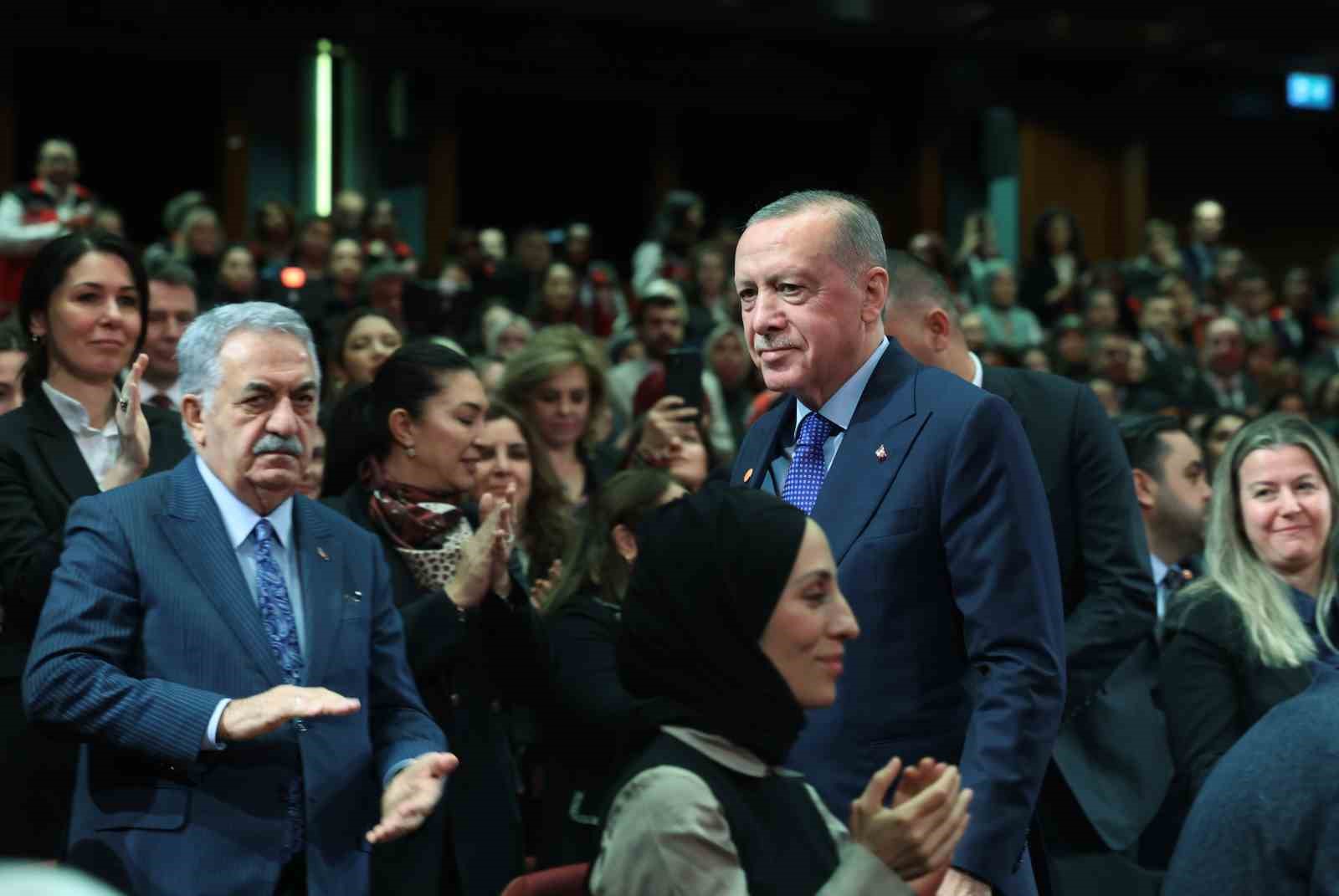 cumhurbaskani erdogan kadina el kaldiranin eli de vicdani da kararmistir 17 ZEVyFBhw