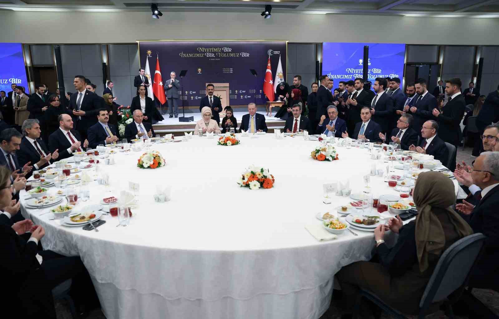 cumhurbaskani erdogan kan akmasin gozyaslari dinsin bolgemiz artik yillardir hasretini cektigi kalici huzura kavussun HQUCjQSG