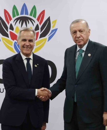 cumhurbaskani-erdogan-kanada-basbakani-carney-ile-bir-araya-geldi-IEhaVGSS.jpg
