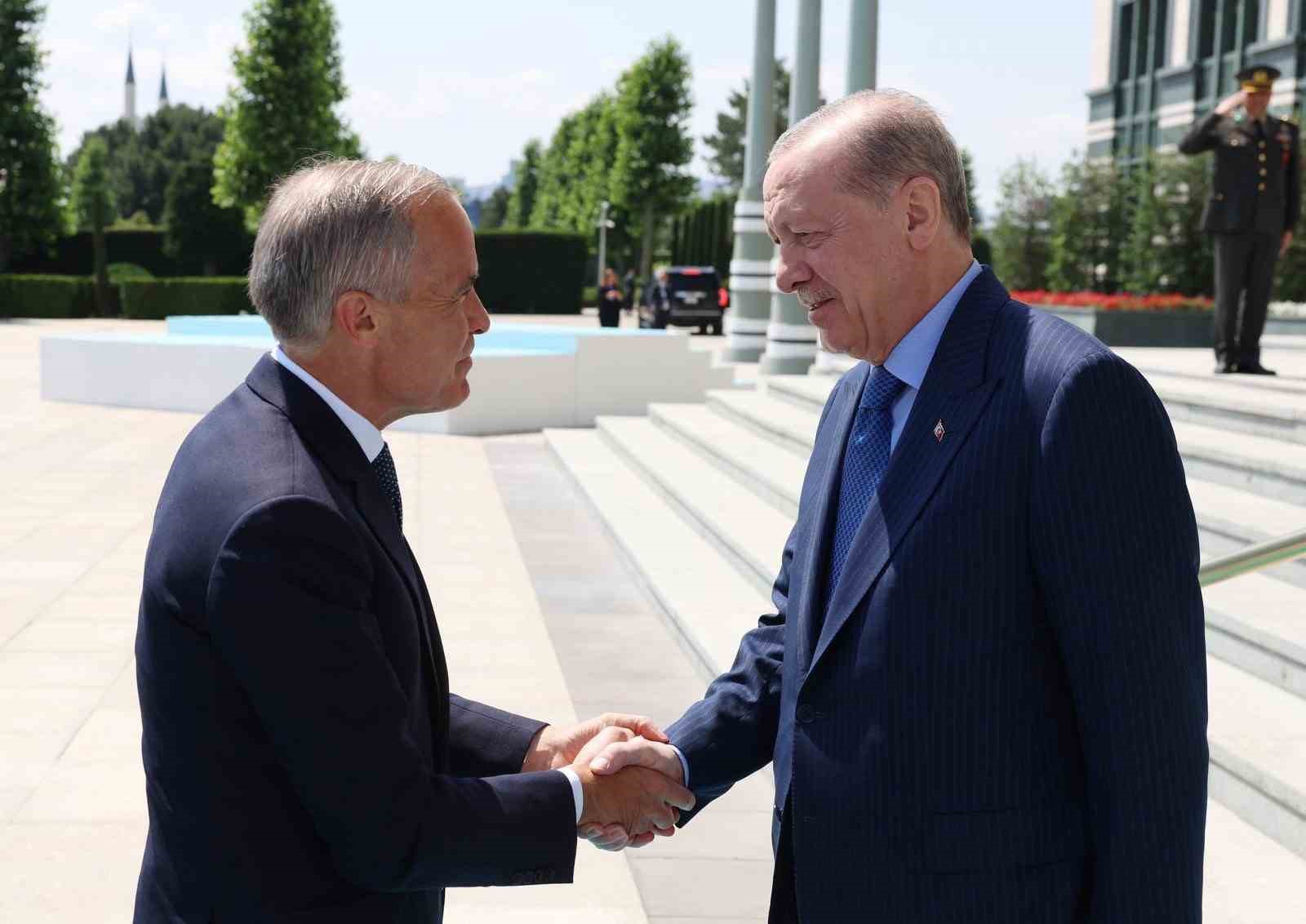 cumhurbaskani erdogan kanada basbakani mark carneyi kabul etti 1 DzJ1Hmi7