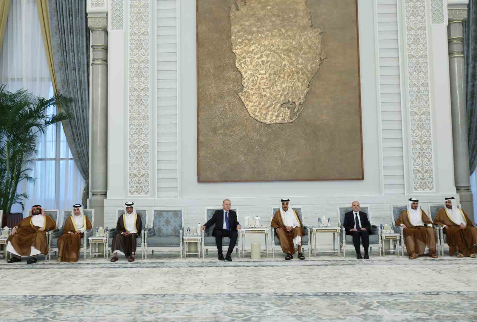 Cumhurbaşkanı Erdoğan, Katar Emiri Al Thani ile bir araya geldi 4 cumhurbaskani erdogan katar emiri al thani ile bir araya geldi 0 pqFhJWER