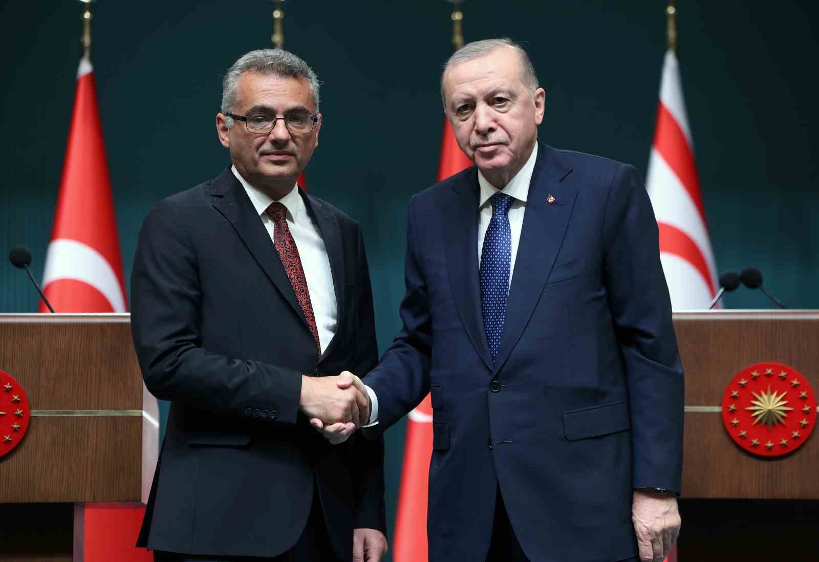 cumhurbaskani erdogan kibris meselesine en gercekci cozumun adada iki devletin bir arada var olmasindan WyY3PebC