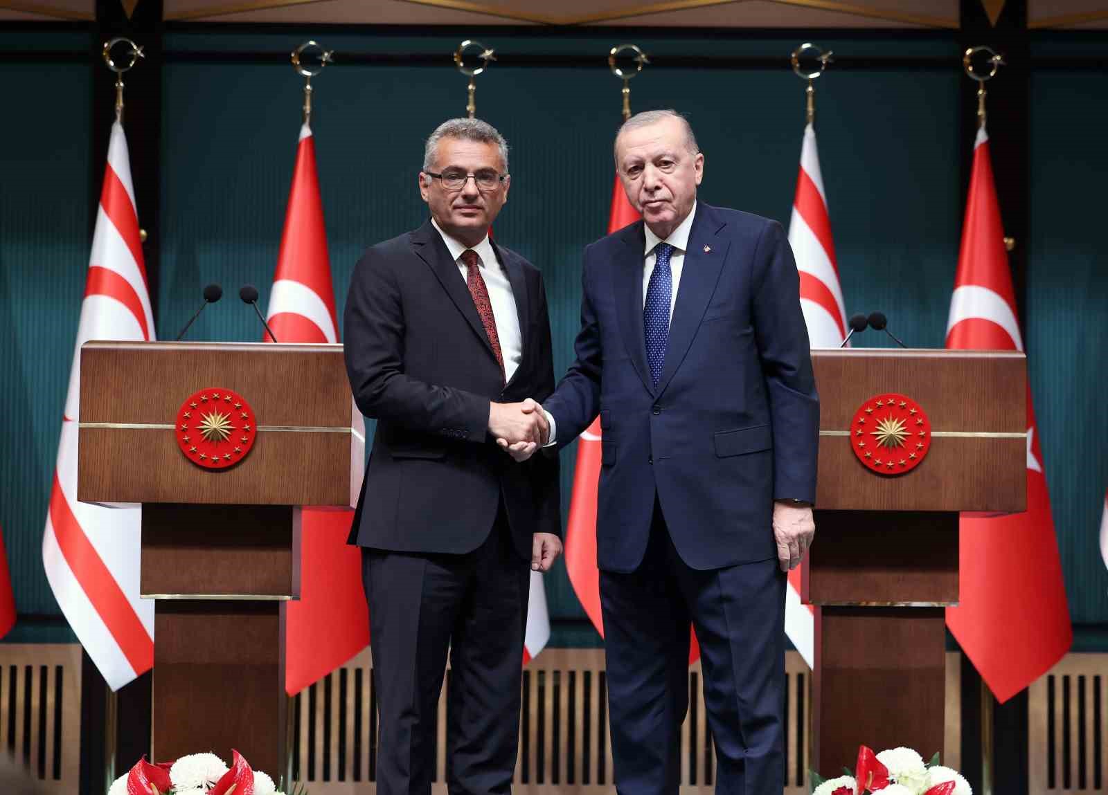 cumhurbaskani erdogan kibris meselesine en gercekci cozumun adada iki devletin bir arada var olmasindan z3lHeiSe