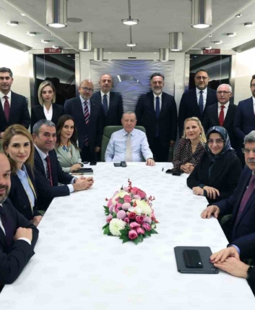 cumhurbaskani-erdogan-kilicdaroglu-da-goruyoruz-ki-koyunlarinda-besledikleri-yilanlardan-rahatsiz-olmus-ve-isyan-etmistir-e8CcrE94.jpg