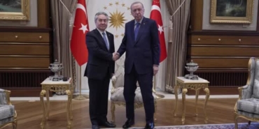 cumhurbaskani-erdogan-kirgizistan-disisleri-bakani-kulubayevi-kabul-etti-Q5MtHfhr.jpg