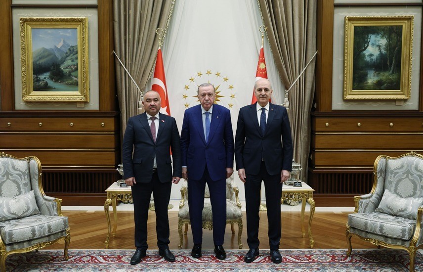 cumhurbaskani erdogan kirgizistan meclis baskani turgunbek uuluyu kabul etti 0 hCC7jKSJ