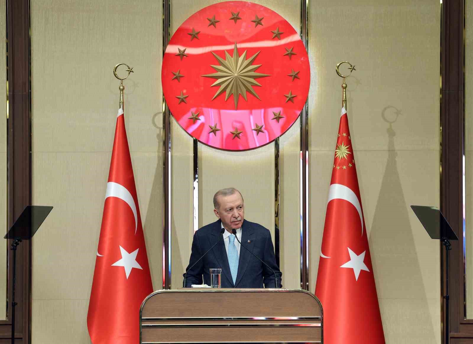 Cumhurbaşkanı Erdoğan: "Kıymetli öğretmenlerimize karşı şiddete toleransımız yoktur" 10 cumhurbaskani erdogan kiymetli ogretmenlerimize karsi siddete toleransimiz yoktur 6 uYnWKmf9