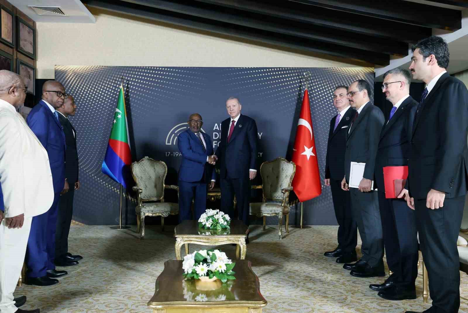 Cumhurbaşkanı Erdoğan Komorlar Birliği Cumhurbaşkanı Assoumani Azali ile görüştü 7 cumhurbaskani erdogan komorlar birligi cumhurbaskani assoumani azali ile gorustu 3 eswk6HgU