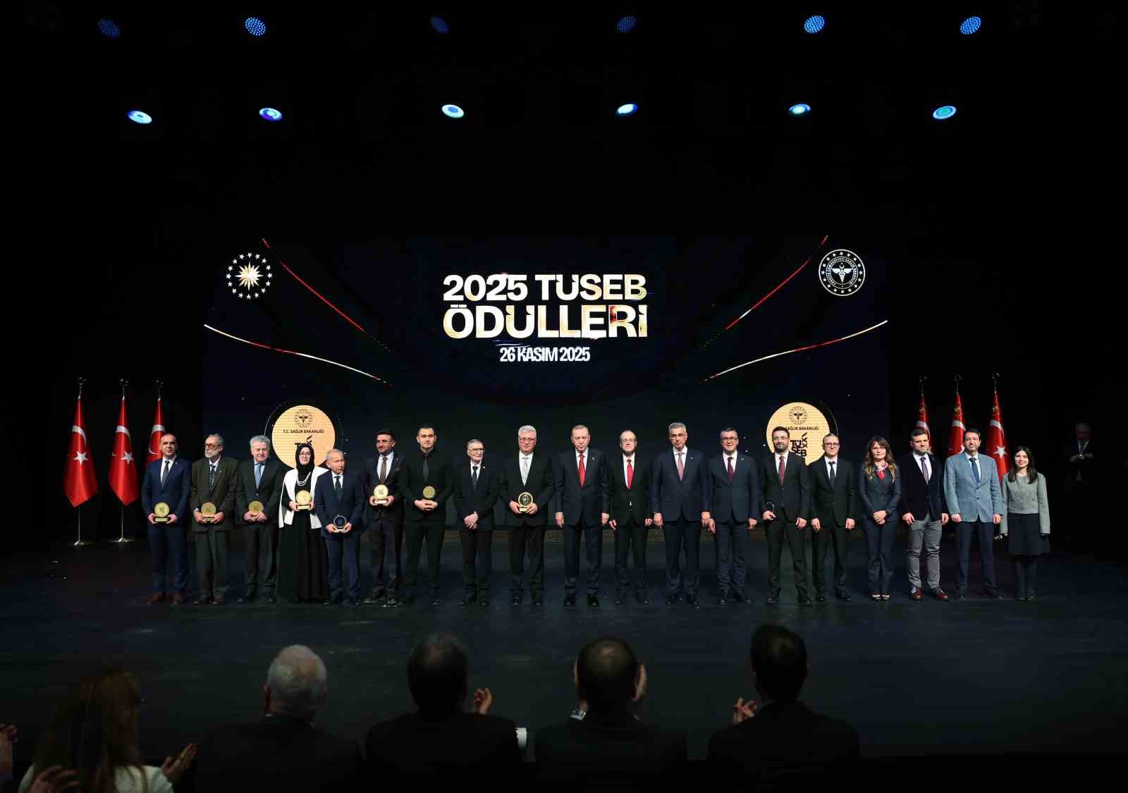 cumhurbaskani erdogan kuresel olcekte saglik hizmeti verebilen bir ulke konumuna ulastik 10 8TFdNI7s