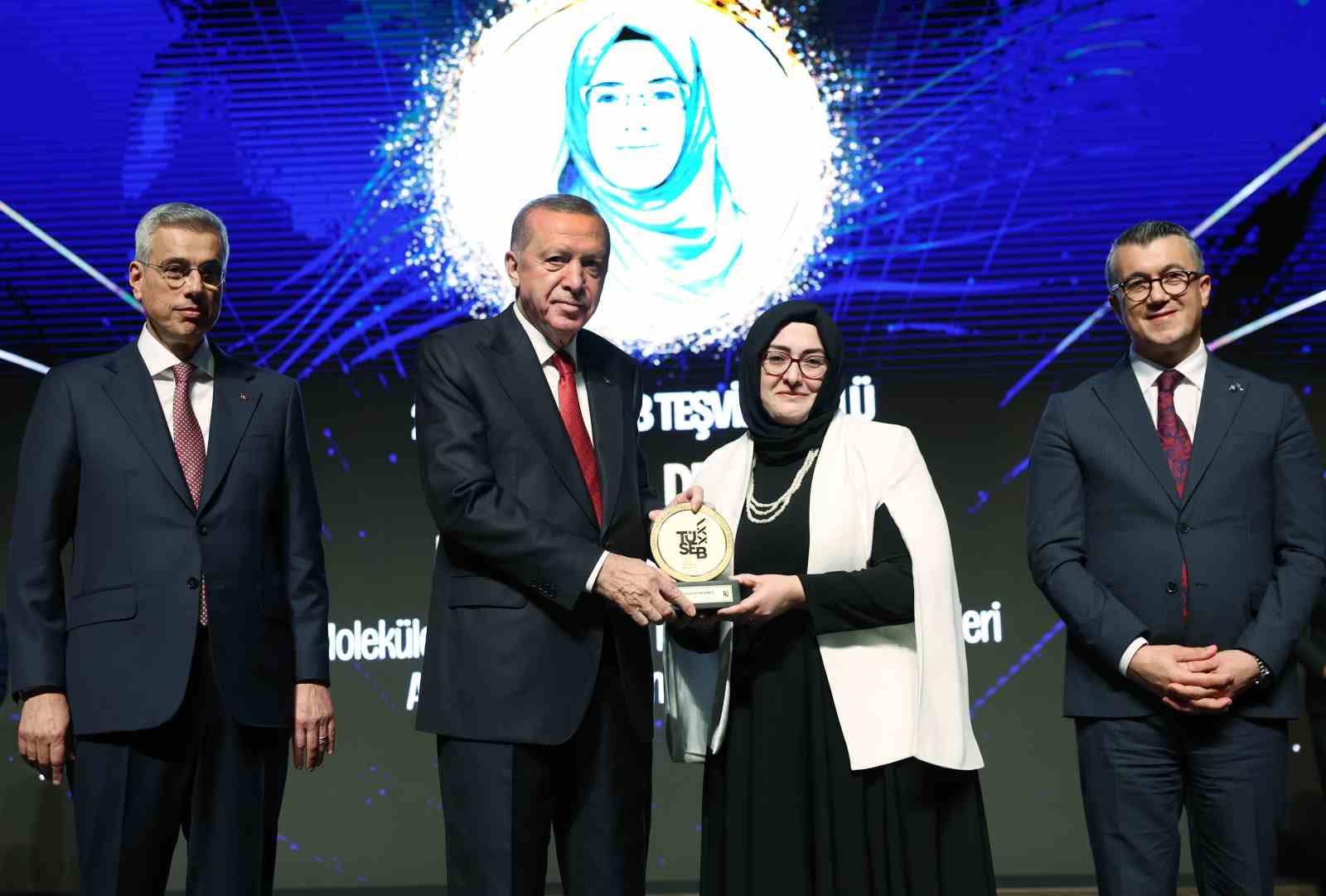 cumhurbaskani erdogan kuresel olcekte saglik hizmeti verebilen bir ulke konumuna ulastik 3 63gYTZ3U