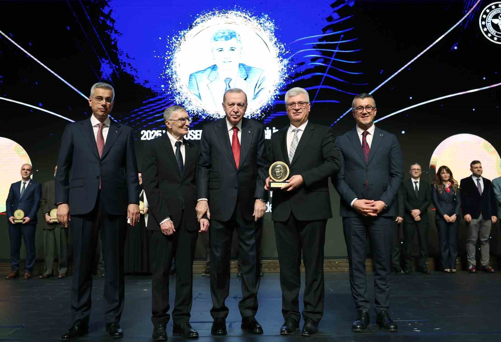 cumhurbaskani erdogan kuresel olcekte saglik hizmeti verebilen bir ulke konumuna ulastik 8 7jc7W8Jr