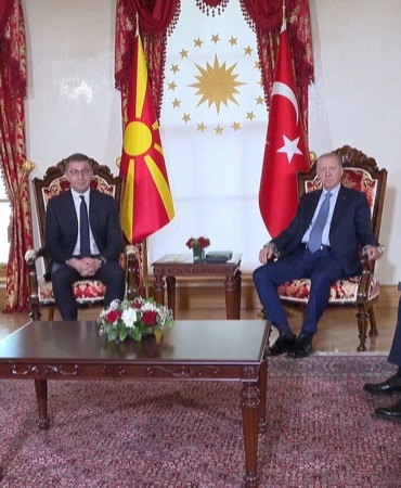cumhurbaskani-erdogan-kuzey-makedonya-basbakani-mickoskiyi-kabul-etti-thRSSXjg.jpg