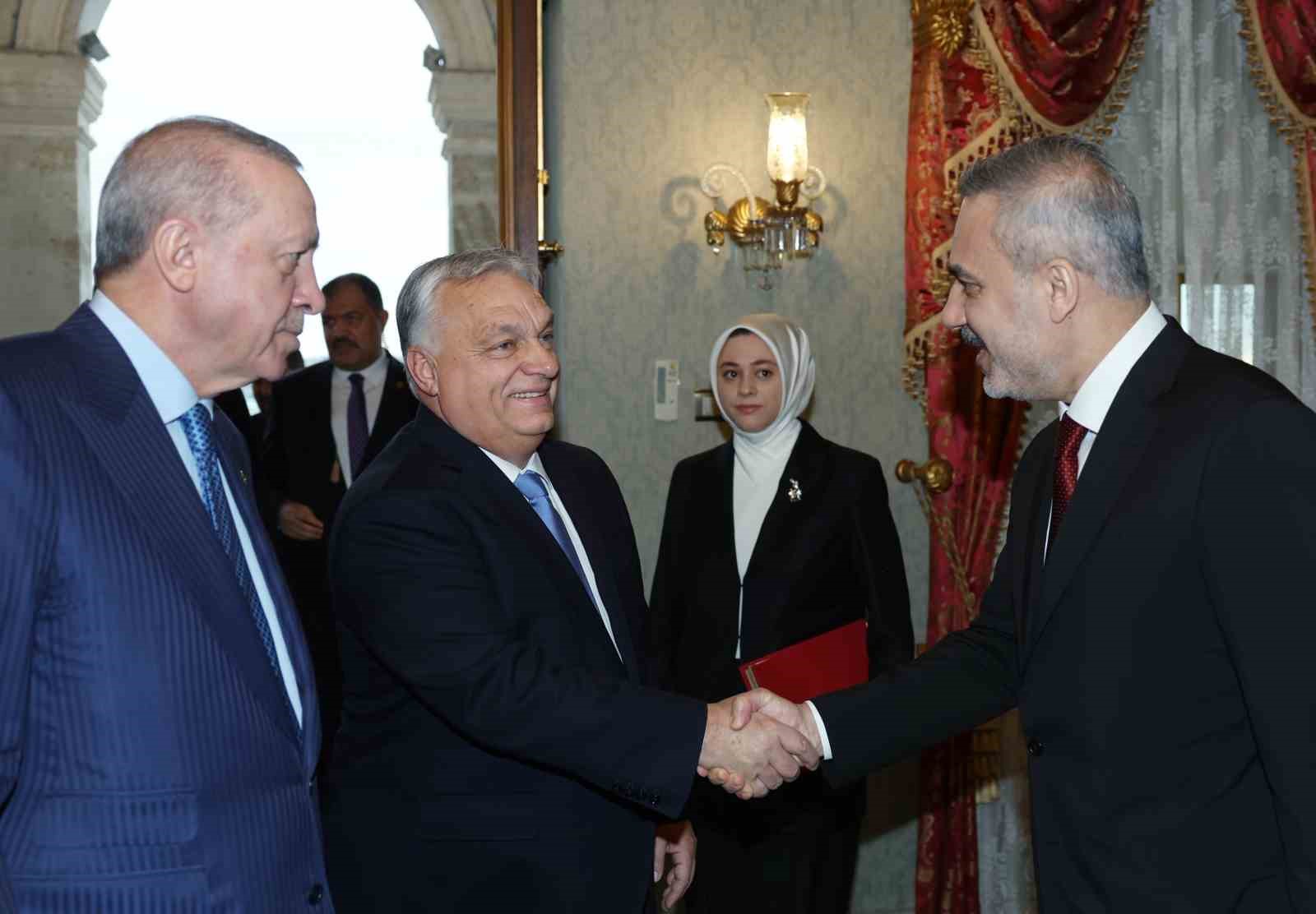cumhurbaskani erdogan macaristan basbakani orbani kabul etti 5