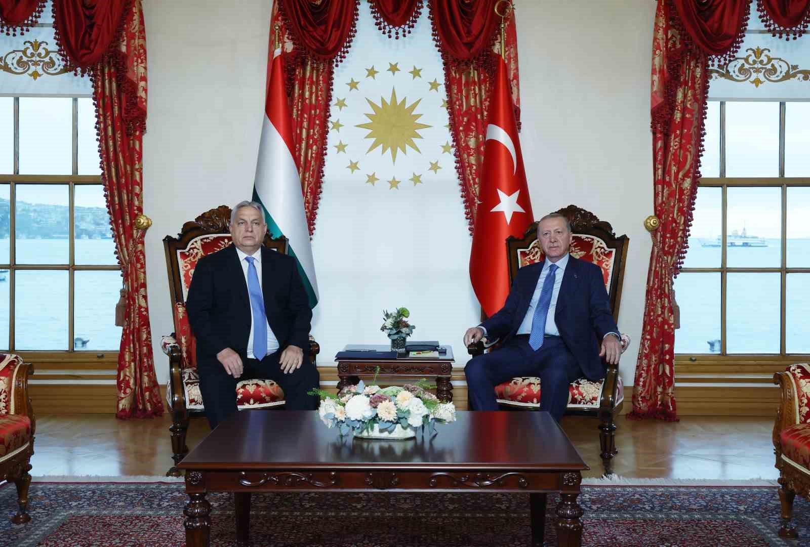 cumhurbaskani erdogan macaristan basbakani orbani kabul etti 8