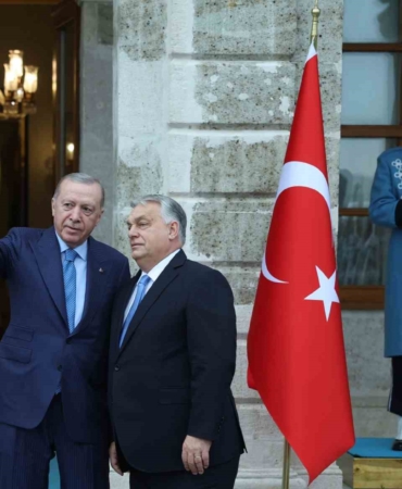 cumhurbaskani-erdogan-macaristan-basbakani-orbani-kabul-etti-x7dVDN3x.jpg