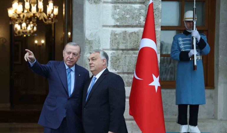cumhurbaskani-erdogan-macaristan-basbakani-orbani-kabul-etti-x7dVDN3x.jpg