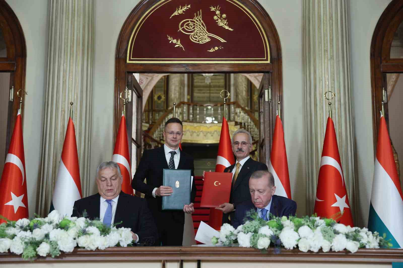 cumhurbaskani erdogan macaristan ile ticaret hedefimiz 10 milyar dolar 17 zGX2FnFq