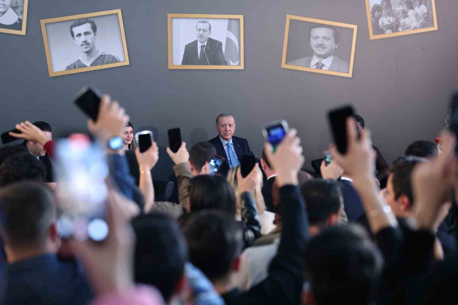 cumhurbaskani erdogan magaralar bosaldi silahlar yakildi yakiliyor 13 ek3rqJDV