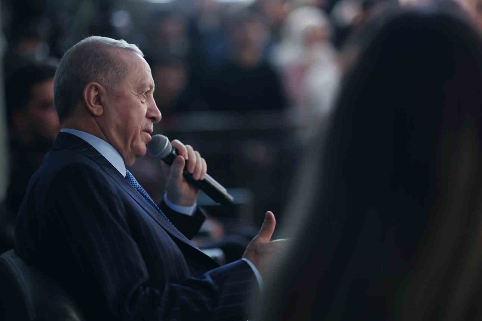 cumhurbaskani erdogan magaralar bosaldi silahlar yakildi yakiliyor 19 vHA8PrHb