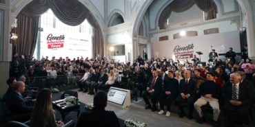 cumhurbaskani-erdogan-magaralar-bosaldi-silahlar-yakildi-yakiliyor-rWUFuFnU.jpg