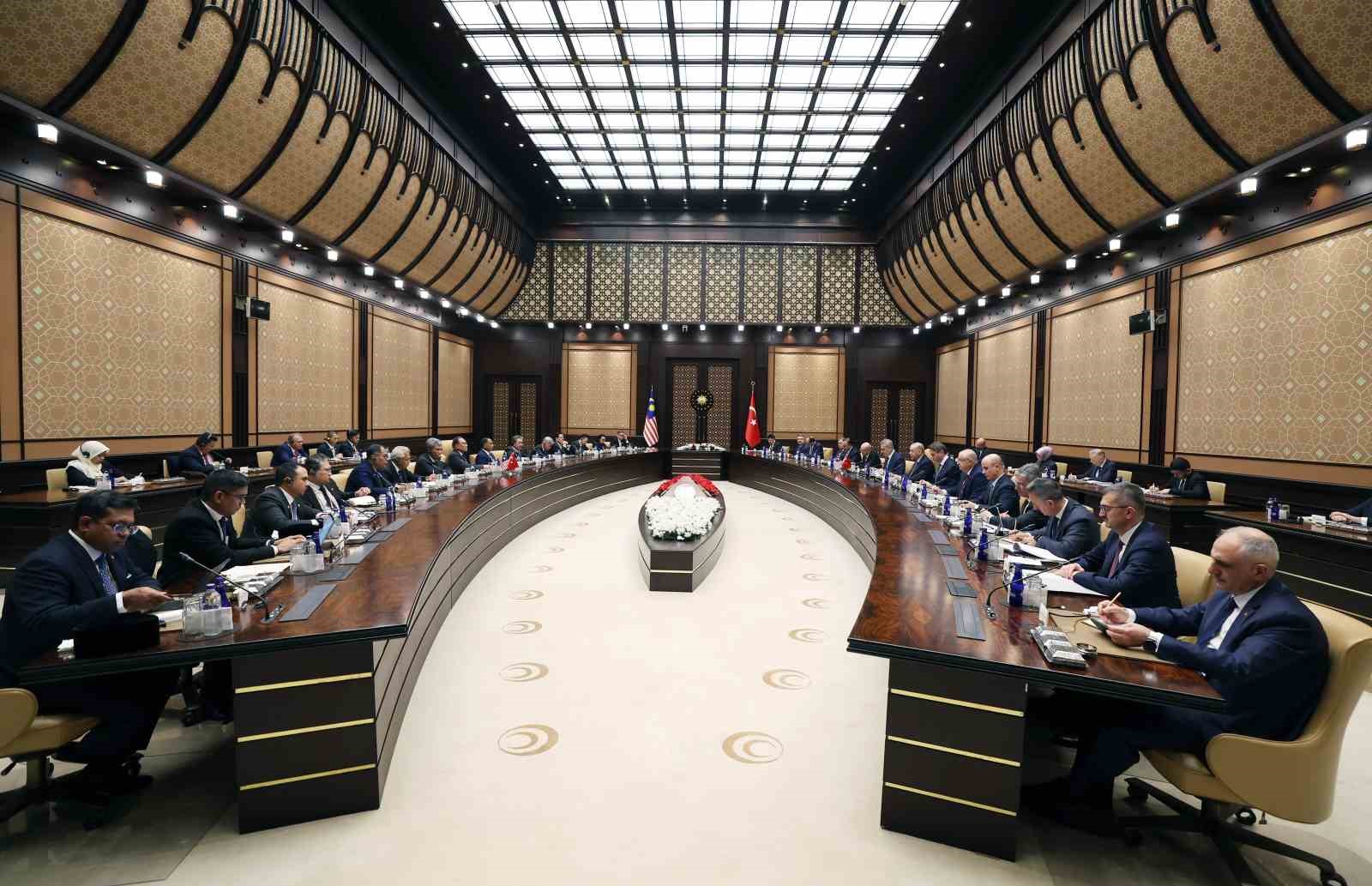 cumhurbaskani erdogan malezya ile atabilecegimiz musterek adimlari degerlendirmeyi surdurecegiz 11 PXeuRJNl