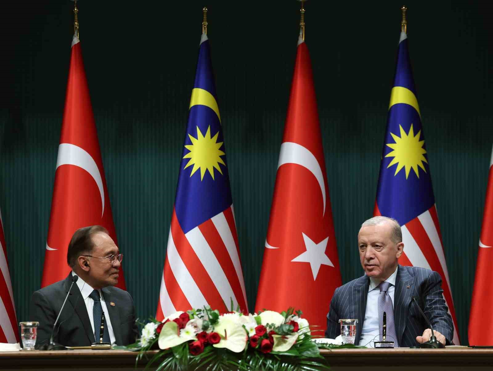 cumhurbaskani erdogan malezya ile atabilecegimiz musterek adimlari degerlendirmeyi surdurecegiz 19
