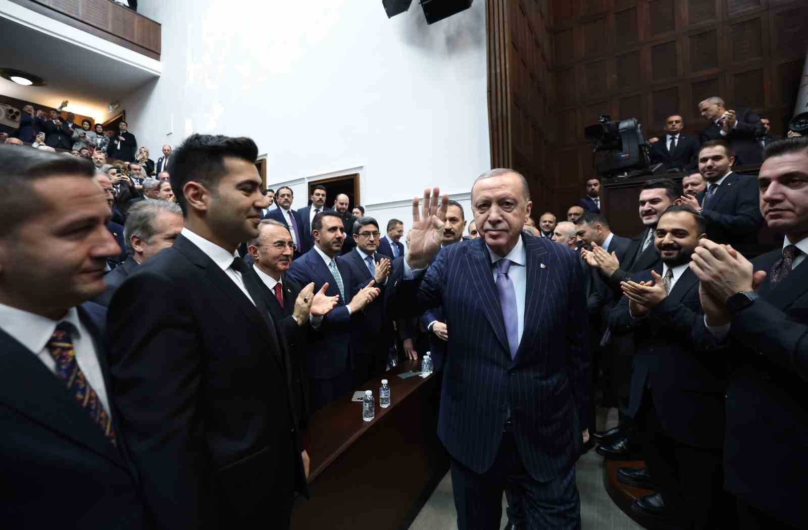 Cumhurbaşkanı Erdoğan: "Meydanlarda vaat yağmuruna tutup bugün başkent Ankara’ya su bile veremeyen beceriksizlerin insafına bu milleti bırakmayacağız" (1) 6 cumhurbaskani erdogan meydanlarda vaat yagmuruna tutup bugun baskent ankaraya su bile veremeyen beceriksizlerin insafina