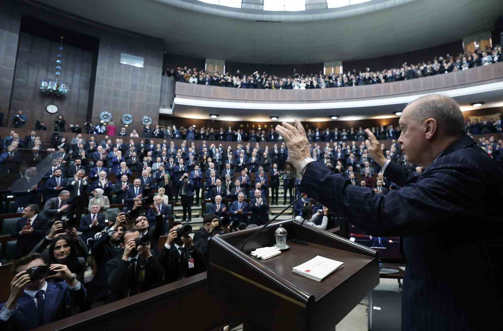Cumhurbaşkanı Erdoğan: "Meydanlarda vaat yağmuruna tutup bugün başkent Ankara’ya su bile veremeyen beceriksizlerin insafına bu milleti bırakmayacağız" (1) 8 cumhurbaskani erdogan meydanlarda vaat yagmuruna tutup bugun baskent ankaraya su bile veremeyen beceriksizlerin insafina ShfDhyZZ