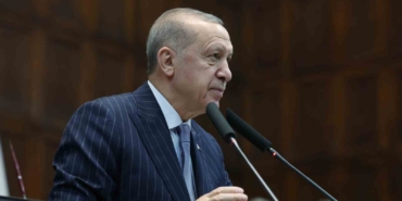 cumhurbaskani-erdogan-meydanlarda-vaat-yagmuruna-tutup-bugun-baskent-ankaraya-su-bile-veremeyen-beceriksizlerin-insafina-xQeCTplP.jpg