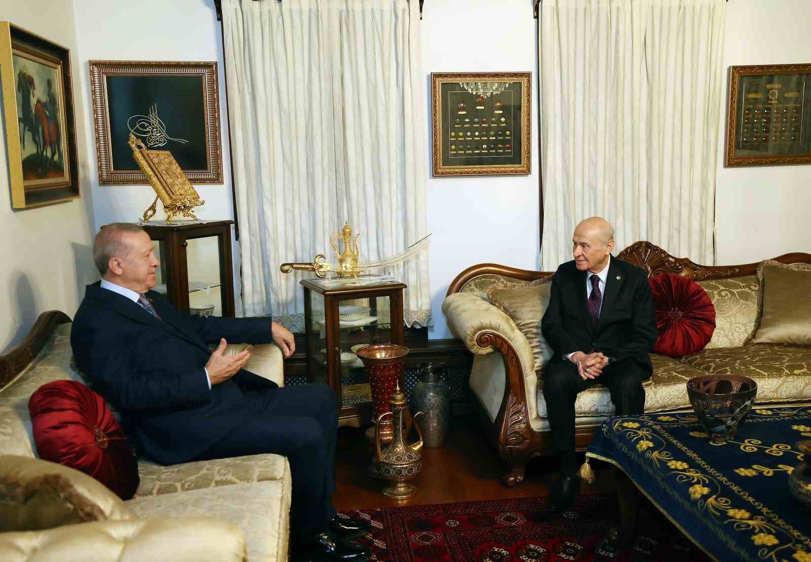 cumhurbaskani erdogan mhp lideri bahceli ile bir araya geldi 3 IkjhSyr5