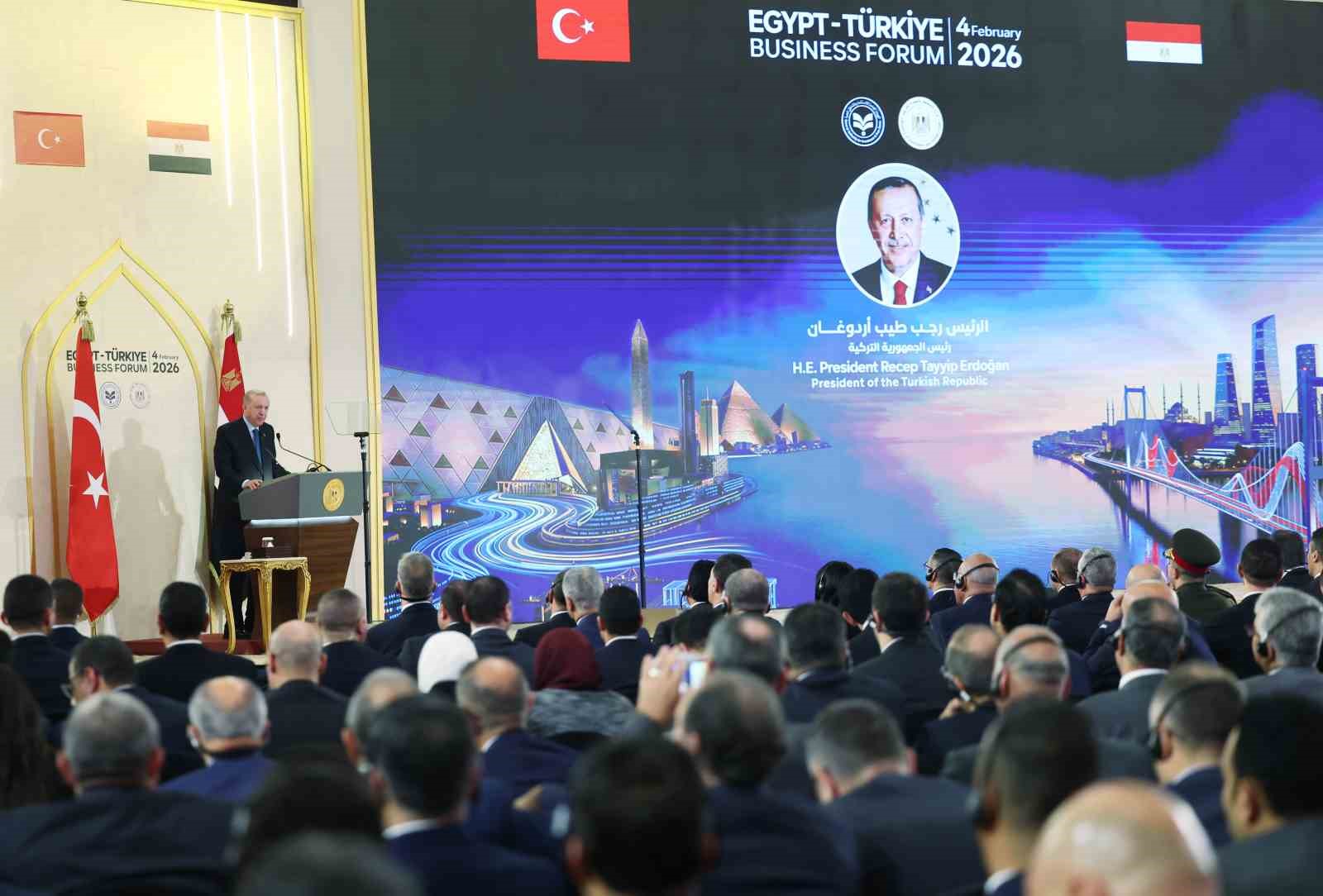 Cumhurbaşkanı Erdoğan: "Mısır ile aramızdaki iş birliğinin bölgemizin istikrarına yaptığı katkıya hep birlikte şahit oluyoruz" 7 cumhurbaskani erdogan misir ile aramizdaki is birliginin bolgemizin istikrarina yaptigi katkiya hep birlikte sahit QyF5N2FZ
