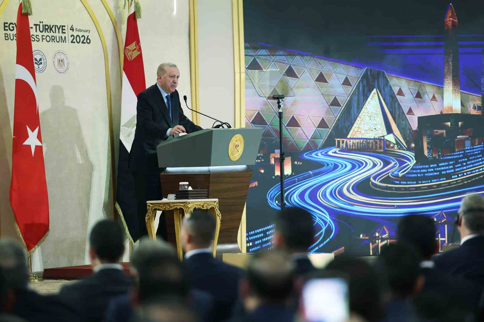 Cumhurbaşkanı Erdoğan: "Mısır ile aramızdaki iş birliğinin bölgemizin istikrarına yaptığı katkıya hep birlikte şahit oluyoruz" 8 cumhurbaskani erdogan misir ile aramizdaki is birliginin bolgemizin istikrarina yaptigi katkiya hep birlikte sahit kW7Emfl7