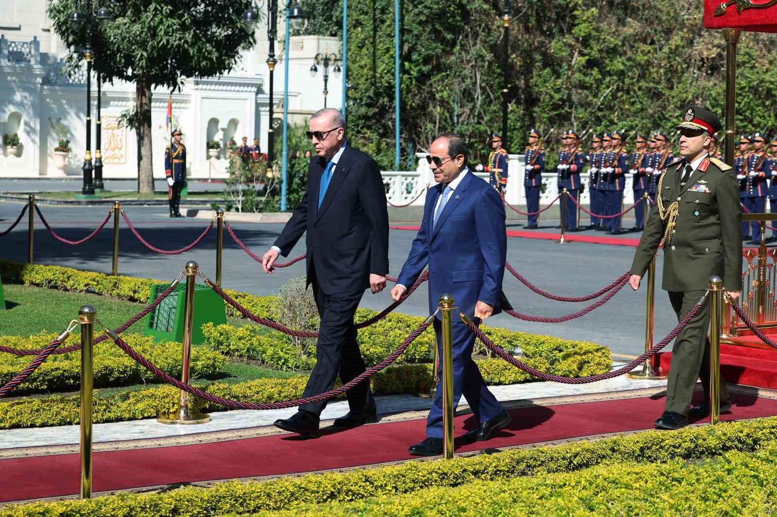 cumhurbaskani erdogan misirda resmi torenle karsilandi 4