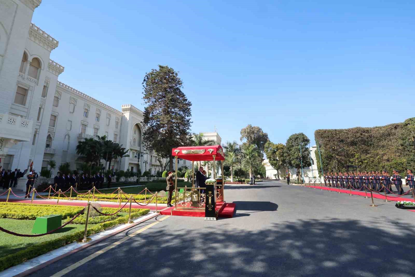 cumhurbaskani erdogan misirda resmi torenle karsilandi 5 ekBmWIqH