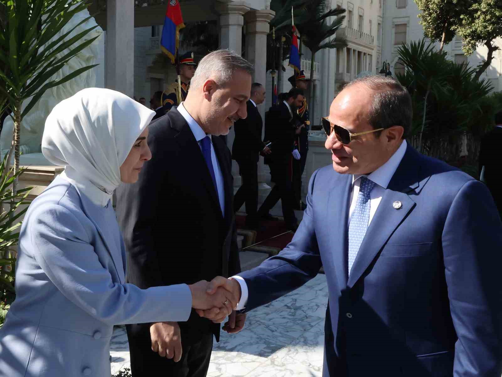 cumhurbaskani erdogan misirda resmi torenle karsilandi 8 tsqf2KdY