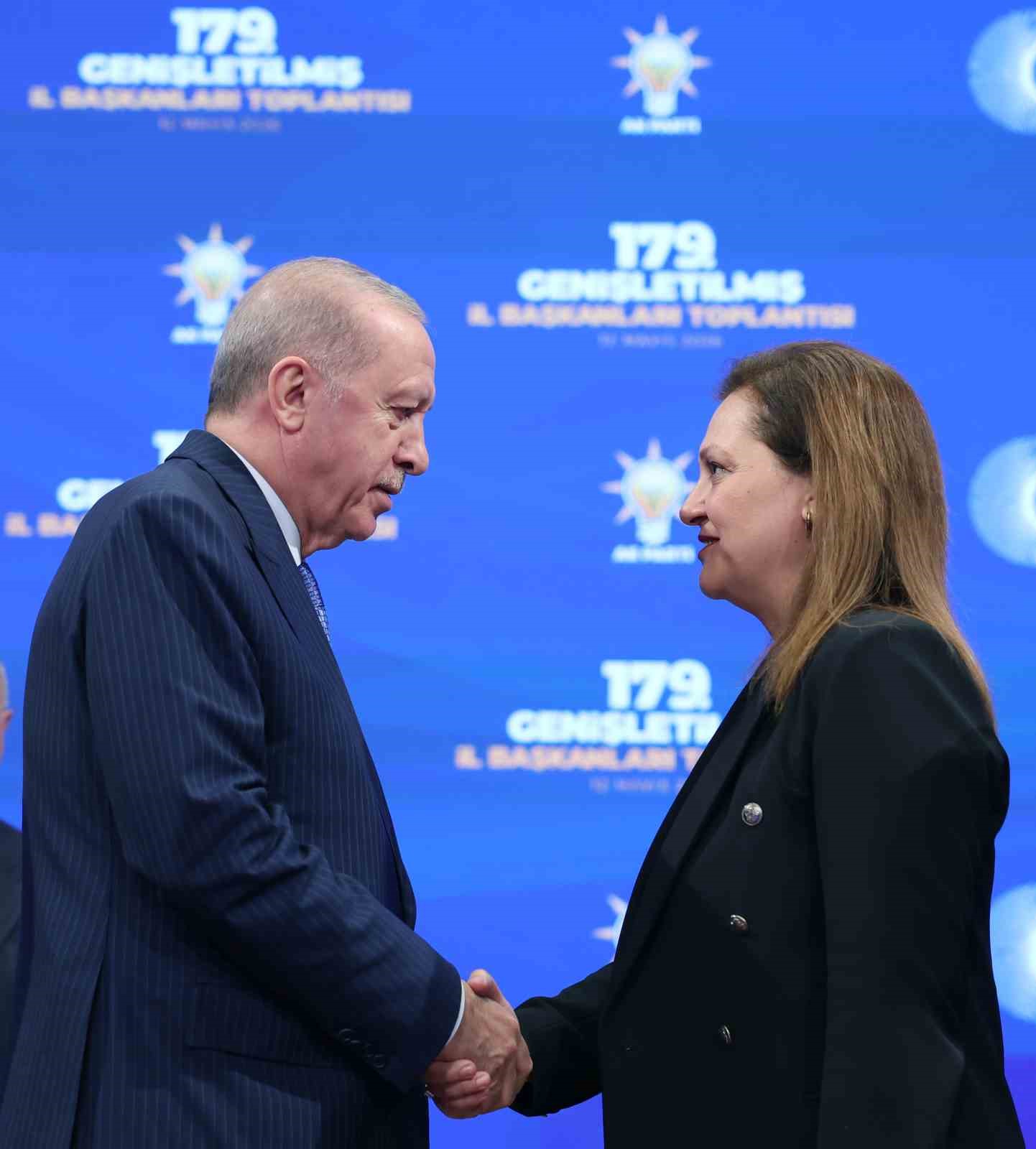 Cumhurbaşkanı Erdoğan: "Muhalefet öyle istiyor diye biz Türk diasporasına sırtımızı dönemeyiz" 18 cumhurbaskani erdogan muhalefet oyle istiyor diye biz turk diasporasina sirtimizi donemeyiz 14 awlKEyuN