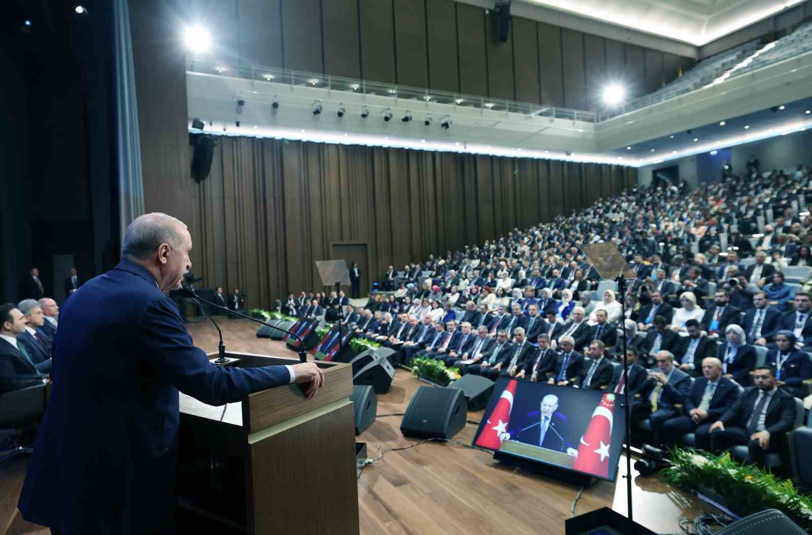 Cumhurbaşkanı Erdoğan: "Muhalefet öyle istiyor diye biz Türk diasporasına sırtımızı dönemeyiz" 6 cumhurbaskani erdogan muhalefet oyle istiyor diye biz turk diasporasina sirtimizi donemeyiz 2 Z7FS2Dam