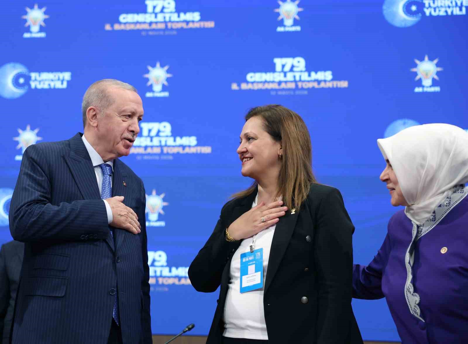 Cumhurbaşkanı Erdoğan: "Muhalefet öyle istiyor diye biz Türk diasporasına sırtımızı dönemeyiz" 11 cumhurbaskani erdogan muhalefet oyle istiyor diye biz turk diasporasina sirtimizi donemeyiz 7