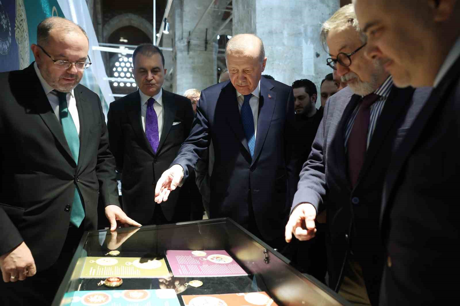 cumhurbaskani erdogan muhtesem cep saatleri koleksiyonu sergisini gezdi 2