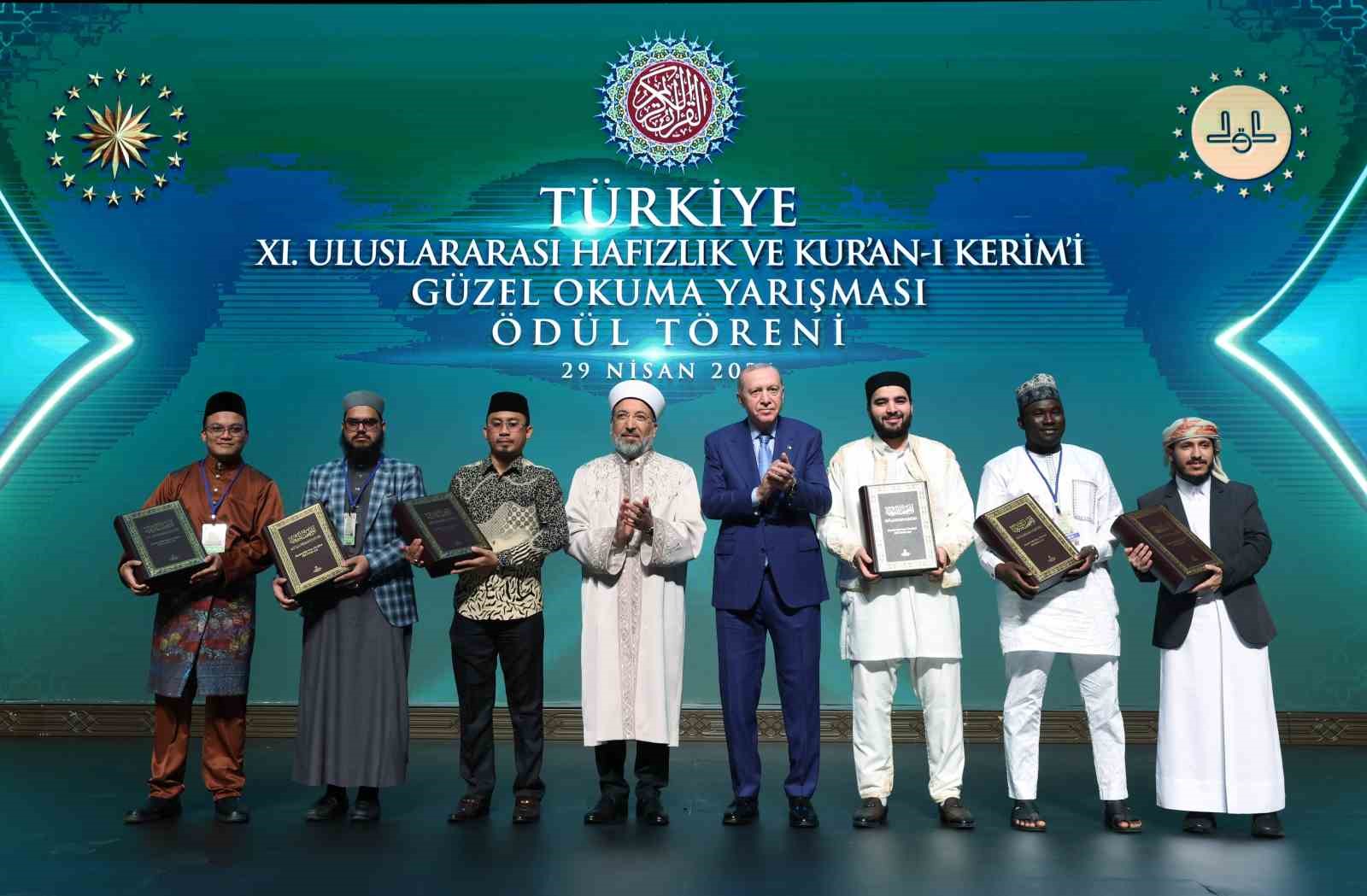 Cumhurbaşkanı Erdoğan: "Müslümanlar olarak zorlu ve sancılı bir dönemden geçiyoruz" 12 cumhurbaskani erdogan muslumanlar olarak zorlu ve sancili bir donemden geciyoruz 8 6bLUeK6S