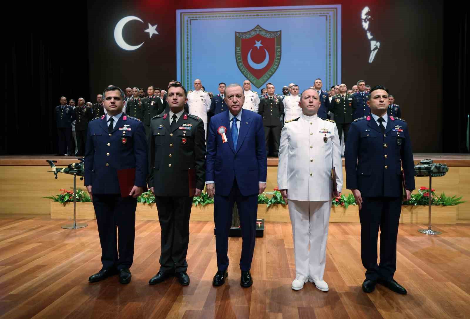 Cumhurbaşkanı Erdoğan: "NATO’ya Ankara’da başarı ile ev sahipliği yaptık" 14 cumhurbaskani erdogan natoya ankarada basari ile ev sahipligi yaptik 10 ezO6Cs9r