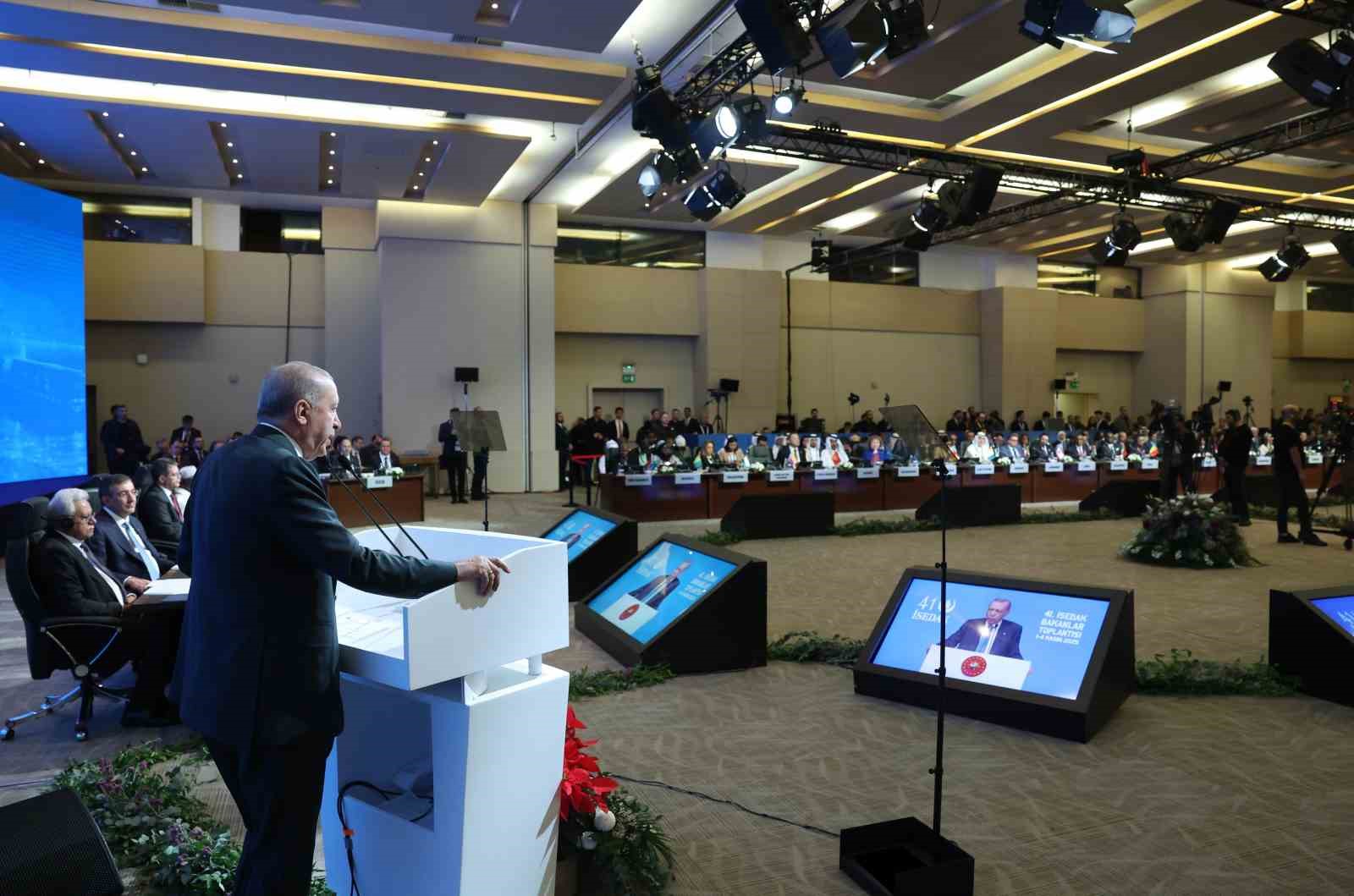 Cumhurbaşkanı Erdoğan: "Ne Batı Şeria’nın ilhakına ne Kudüs’ün statüsünün değiştirilmesine müsaade edemeyiz" 11 cumhurbaskani erdogan ne bati serianin ilhakina ne kudusun statusunun degistirilmesine musaade edemeyiz 7 Em6u4vhp