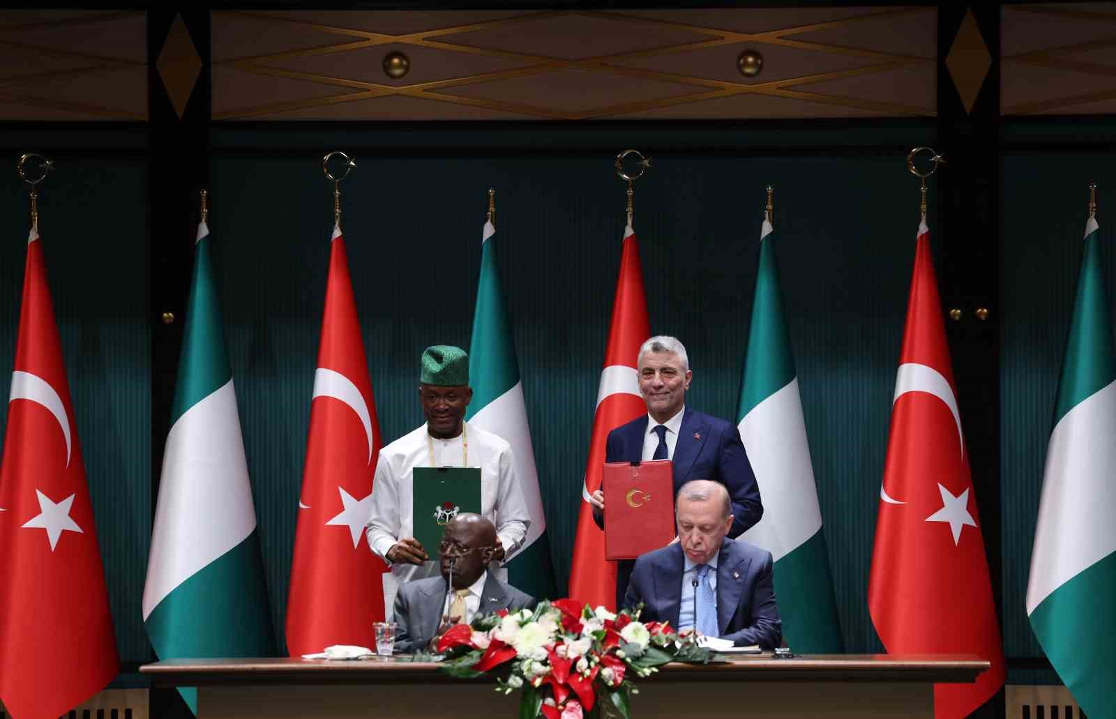 cumhurbaskani erdogan nijerya cumhurbaskani tinubu ile 5 milyar dolar ticaret hacmi hedefimize bagliligimizi teyit clW1jgs6