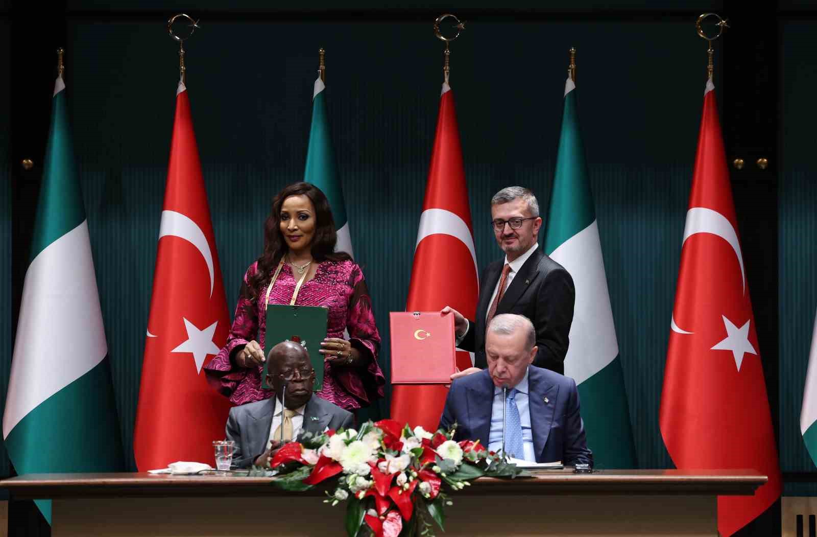 cumhurbaskani erdogan nijerya cumhurbaskani tinubu ile 5 milyar dolar ticaret hacmi hedefimize bagliligimizi teyit f89eIF6X