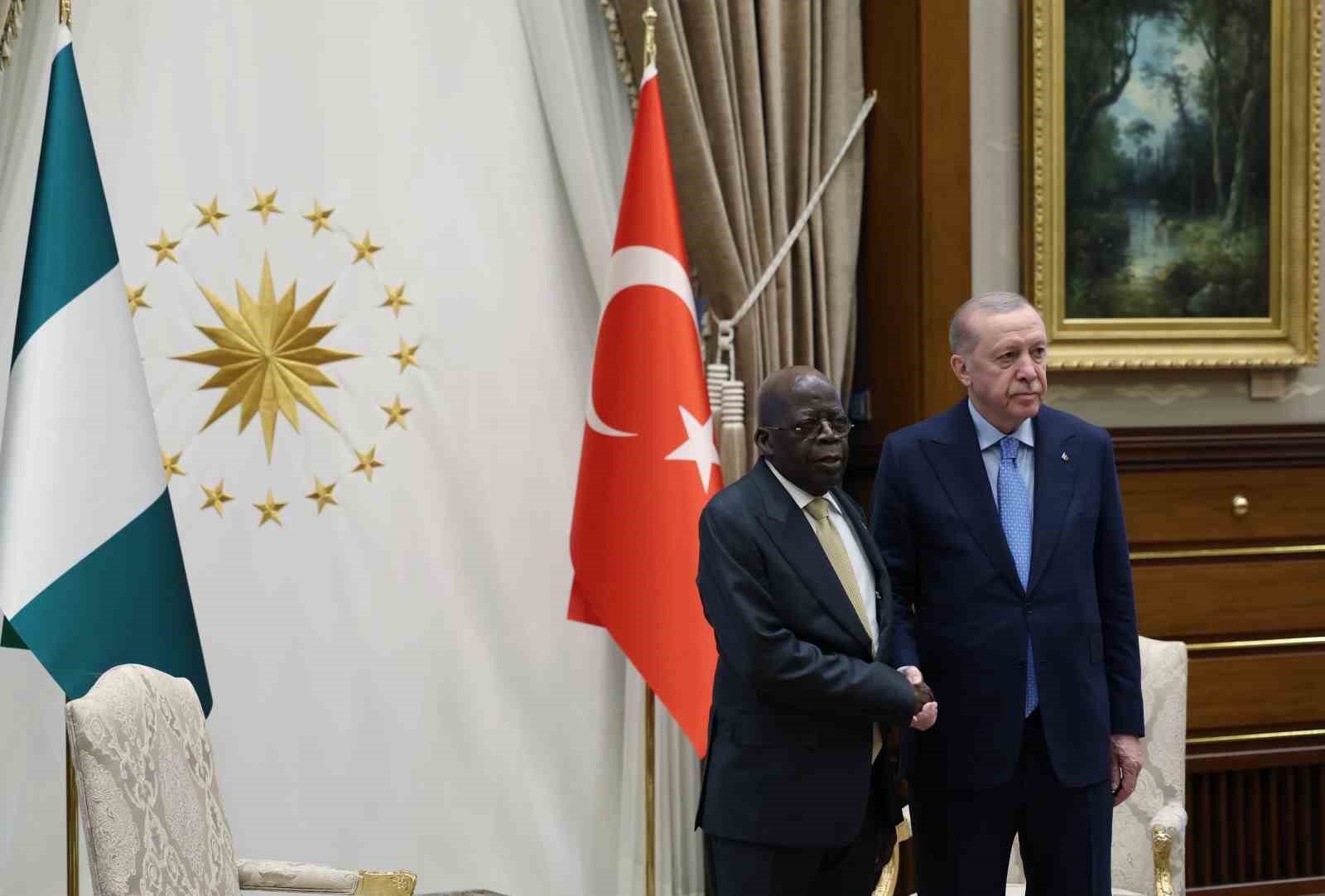 cumhurbaskani erdogan nijerya cumhurbaskani tinubu ve beraberindeki heyetle bir araya geldi 4 DZ3ukBSL