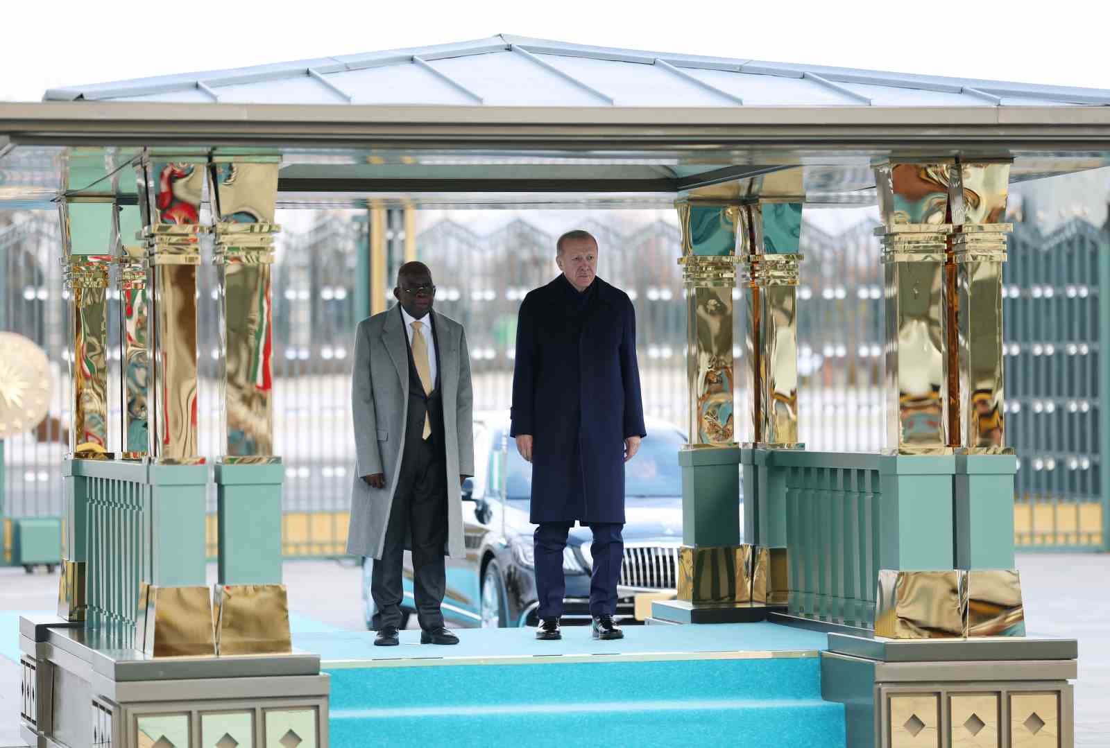 cumhurbaskani erdogan nijerya cumhurbaskani tinubuyu torenle karsiladi 11 ZjSAJKRL