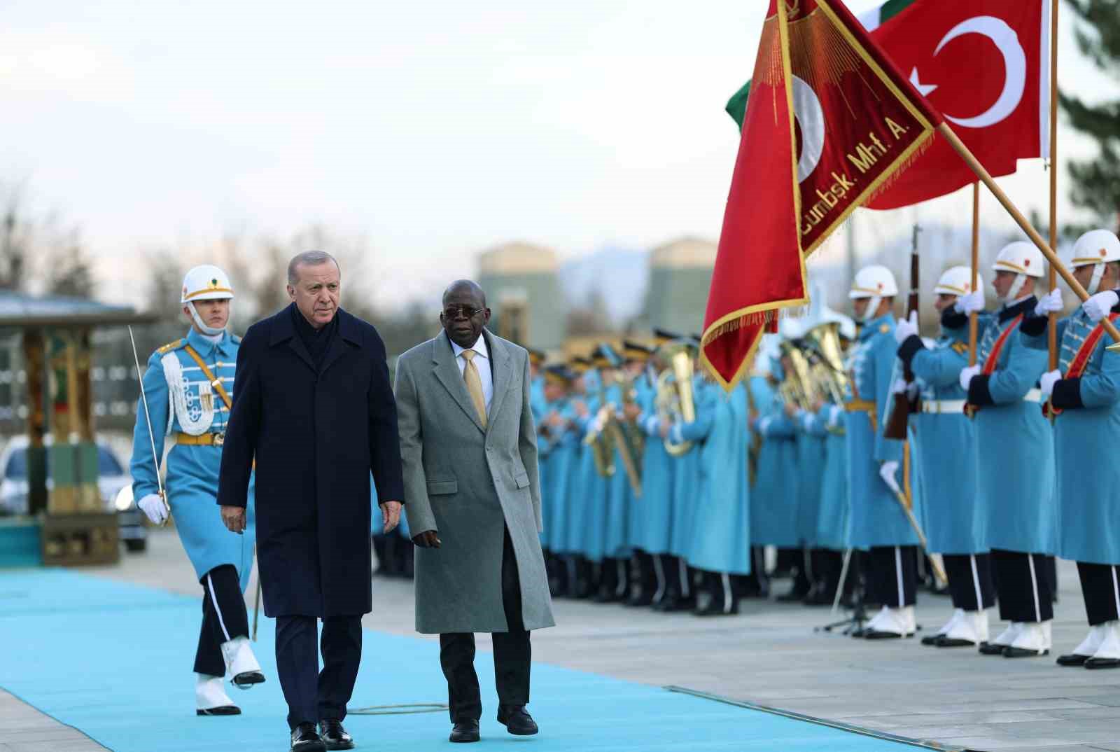 cumhurbaskani erdogan nijerya cumhurbaskani tinubuyu torenle karsiladi 13 TLQQsZfa