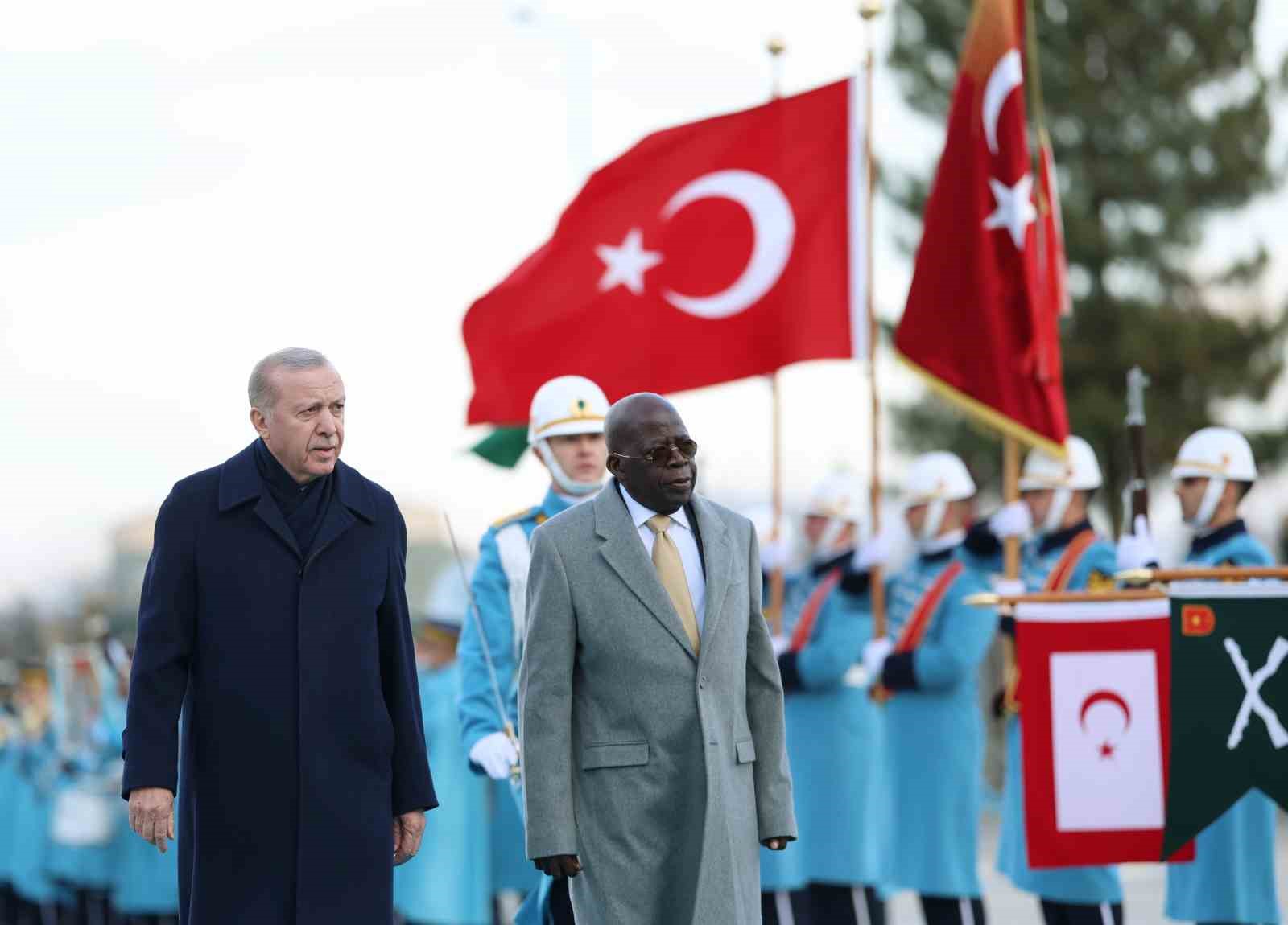 cumhurbaskani erdogan nijerya cumhurbaskani tinubuyu torenle karsiladi 14 2jgiqD64